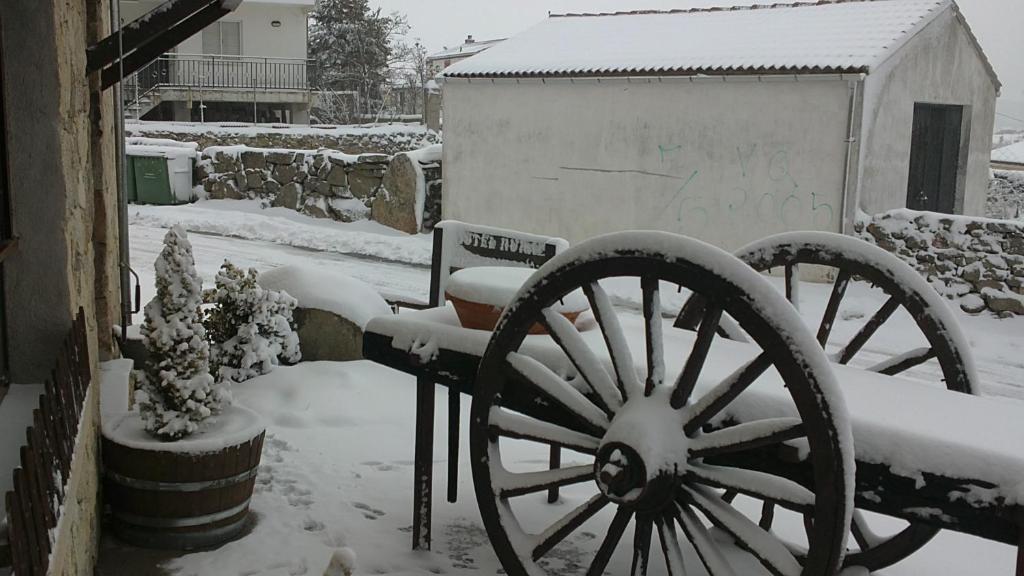 Hotel Rural La Dehesilla Barajas de Gredos Extérieur photo